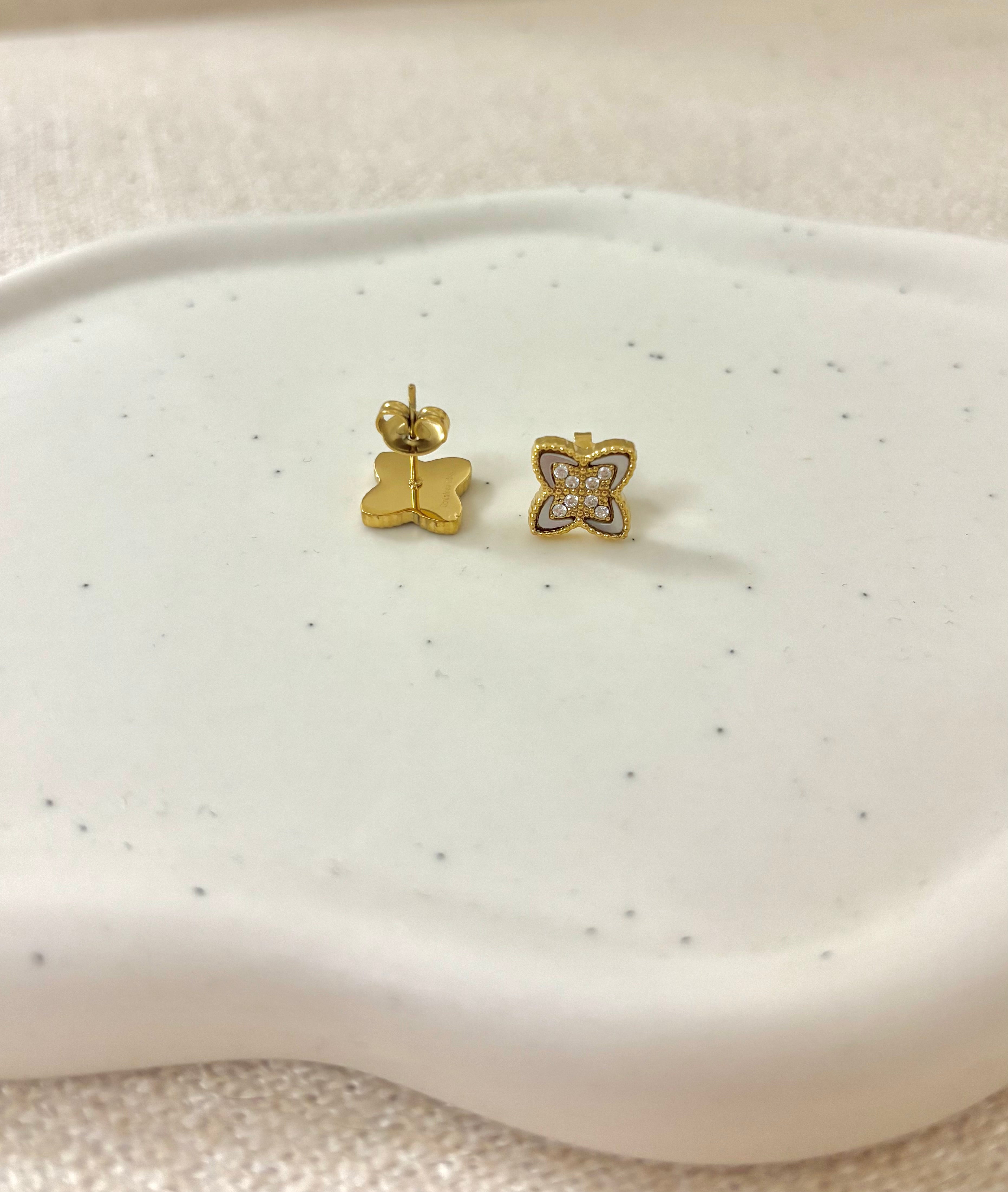 Boucle d’oreille or - LYS