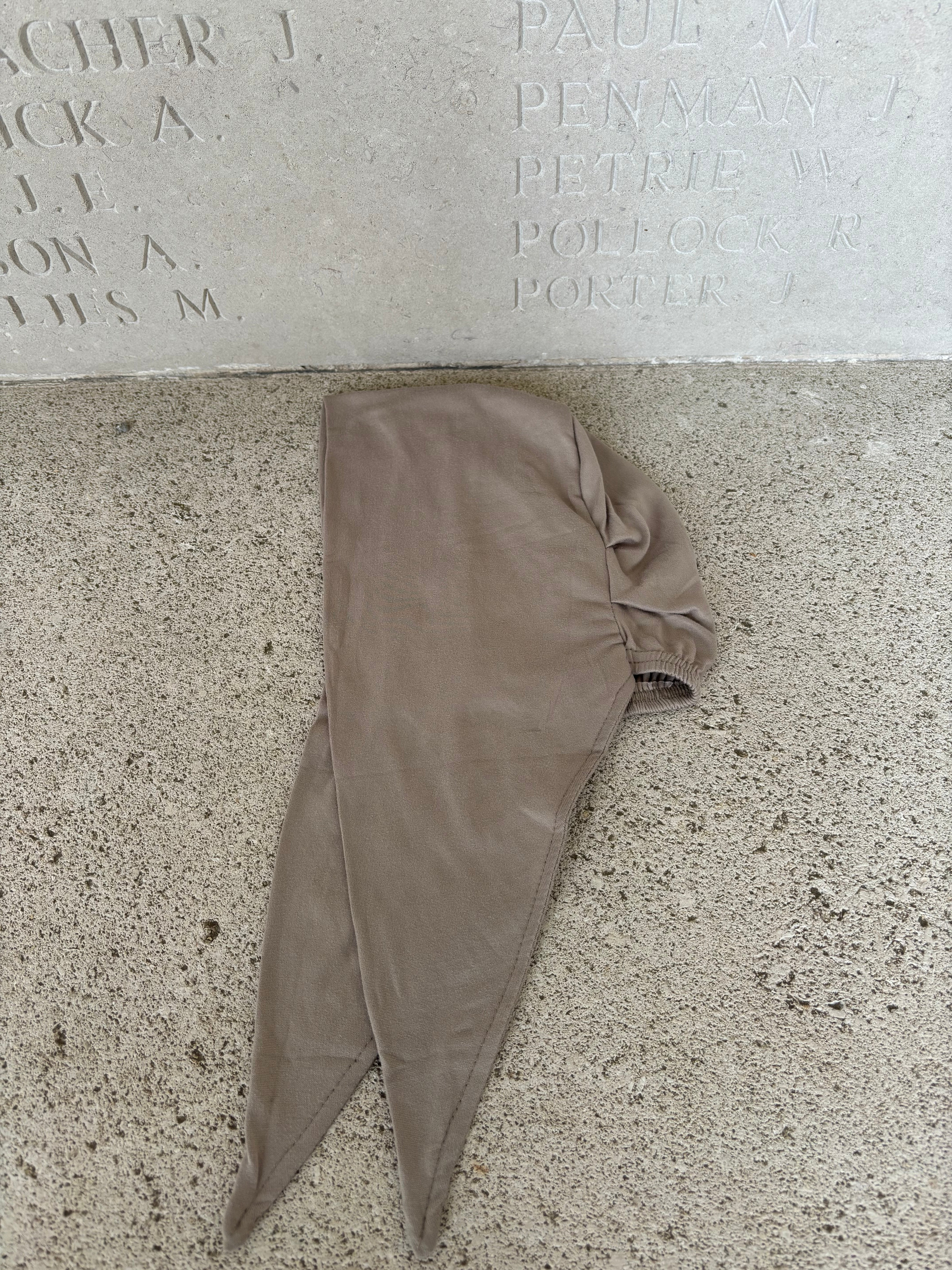 Bonnet à nouer Taupe