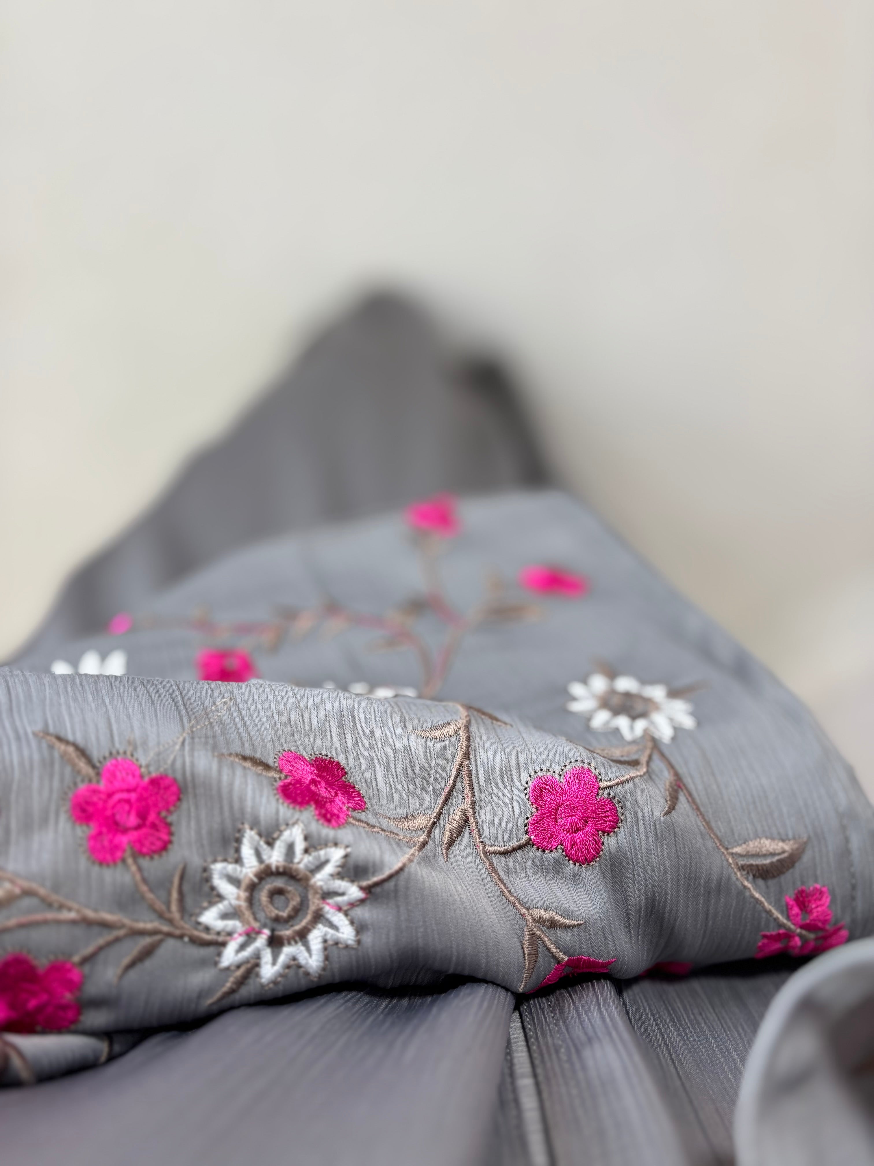 Abaya de Dubai FLORA (n45) - pistache grey
