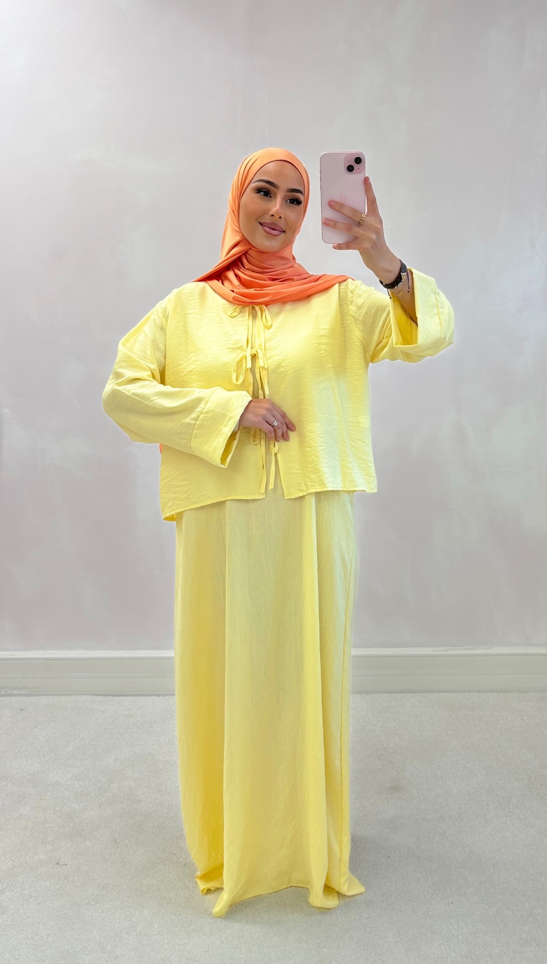 Sous Abaya + haut CHOUPI - jaune pastel