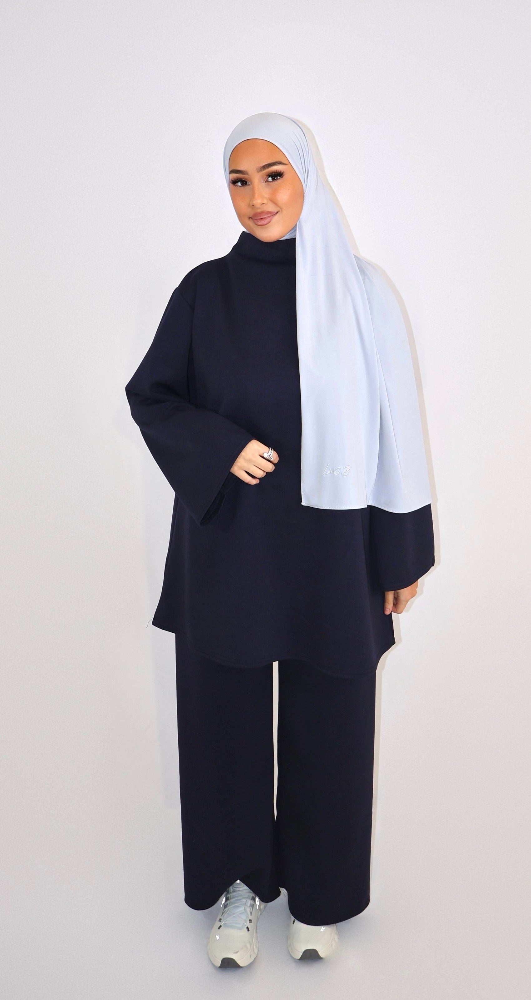 Ensemble sweat NARA