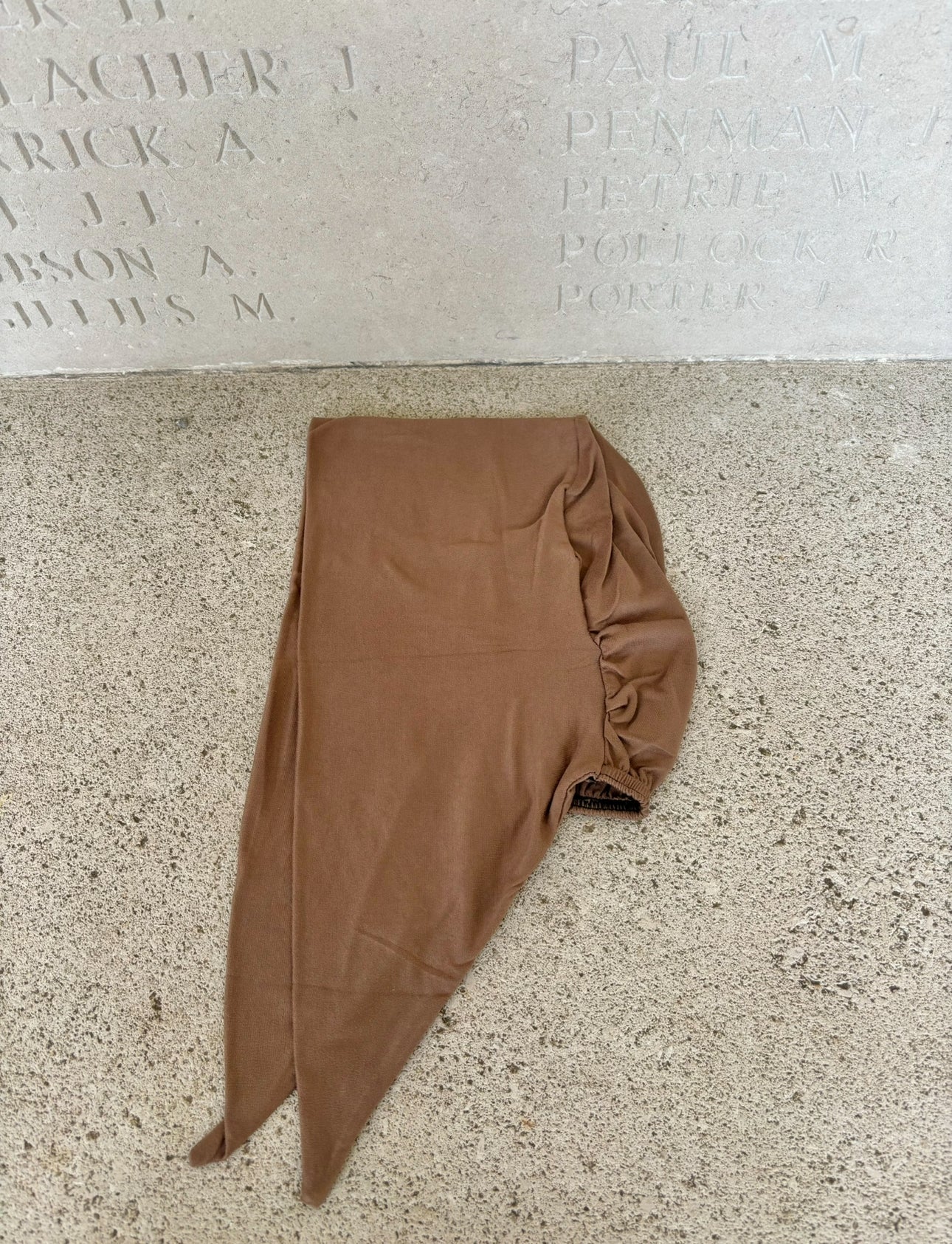 Bonnet à nouer marron clair